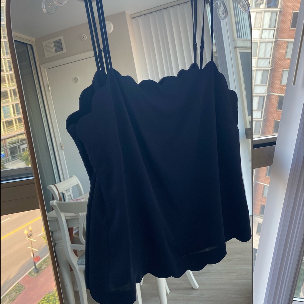 Navy scalloped tank top from Banana Republic. Size M